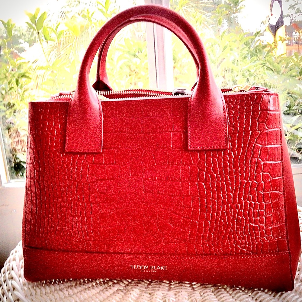 NWOT Teddy Blake Bella Vitello 12 inch bag. Current retail is $360. Never used.